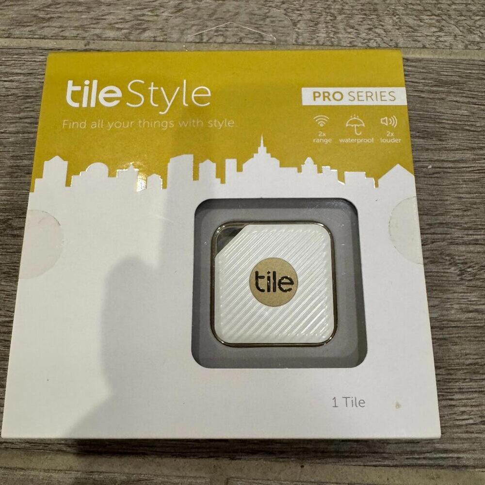 Tile Style Pro Series Bluetooth Tracker – New‎ Sealed – Waterproof, Extra Loud